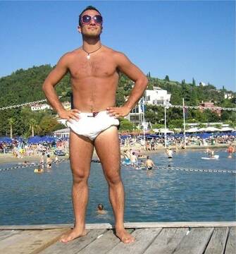 Public Photo of luca1234